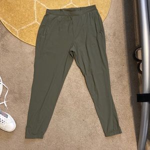 Lululemon Surge jogger 29”
